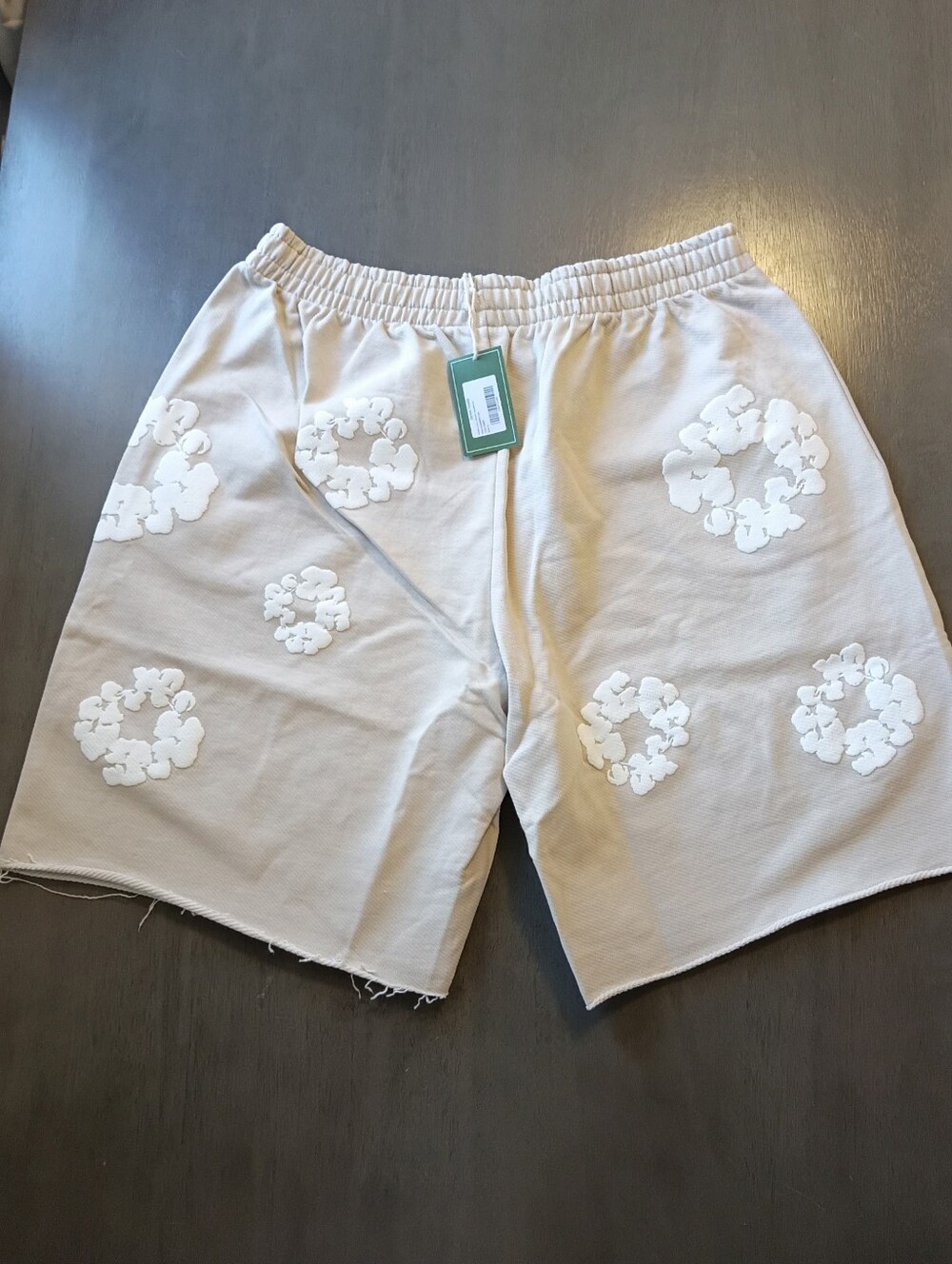 Denim Tears Cotton Wreath Sweat Shorts SS26 Grey/Cream Mens Size XL Nwt